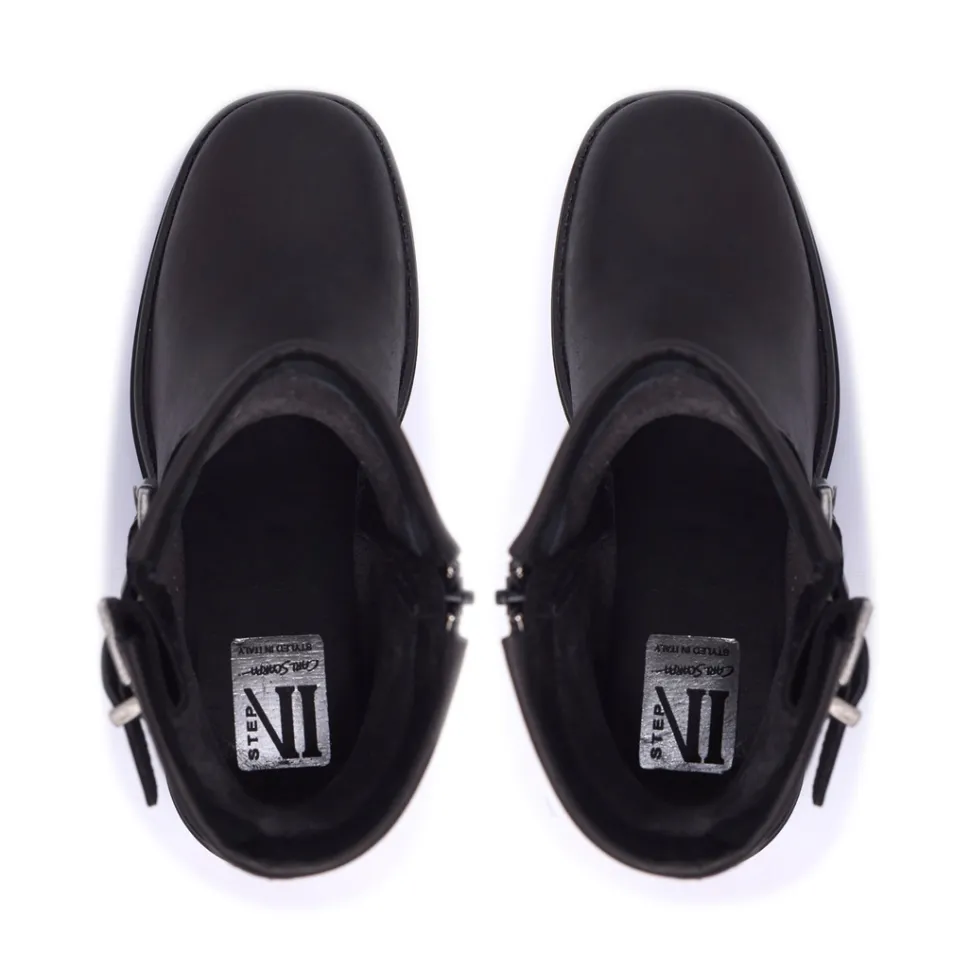 Buona Black Leather Ankle Boots