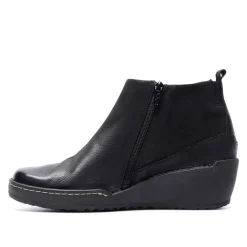 MAEVE BLACK LEATHER ANKLE BOOTS