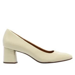 Medola Off White Patent Leather Courts