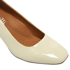 Medola Off White Patent Leather Courts
