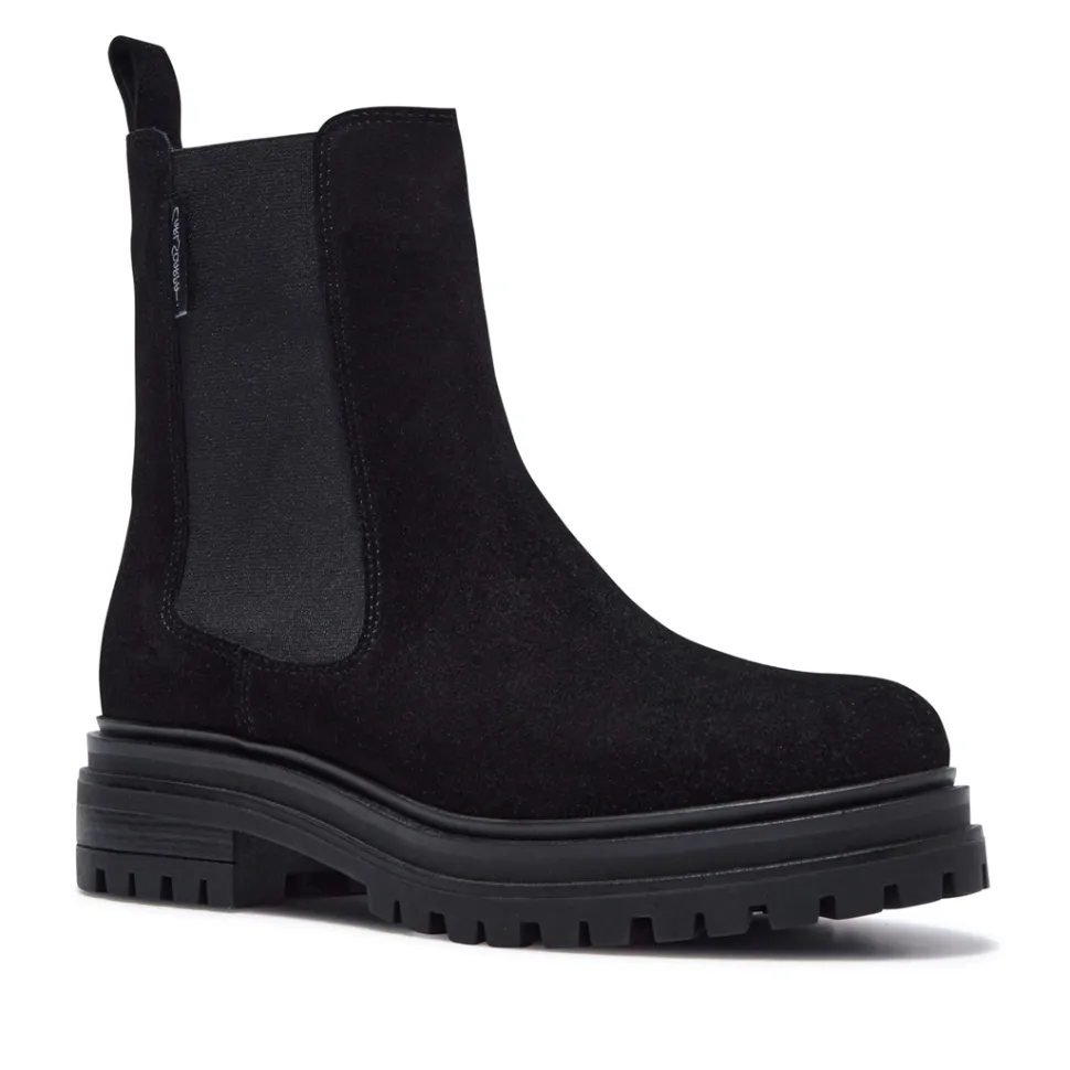 Selessia Black Suede Ankle Boots