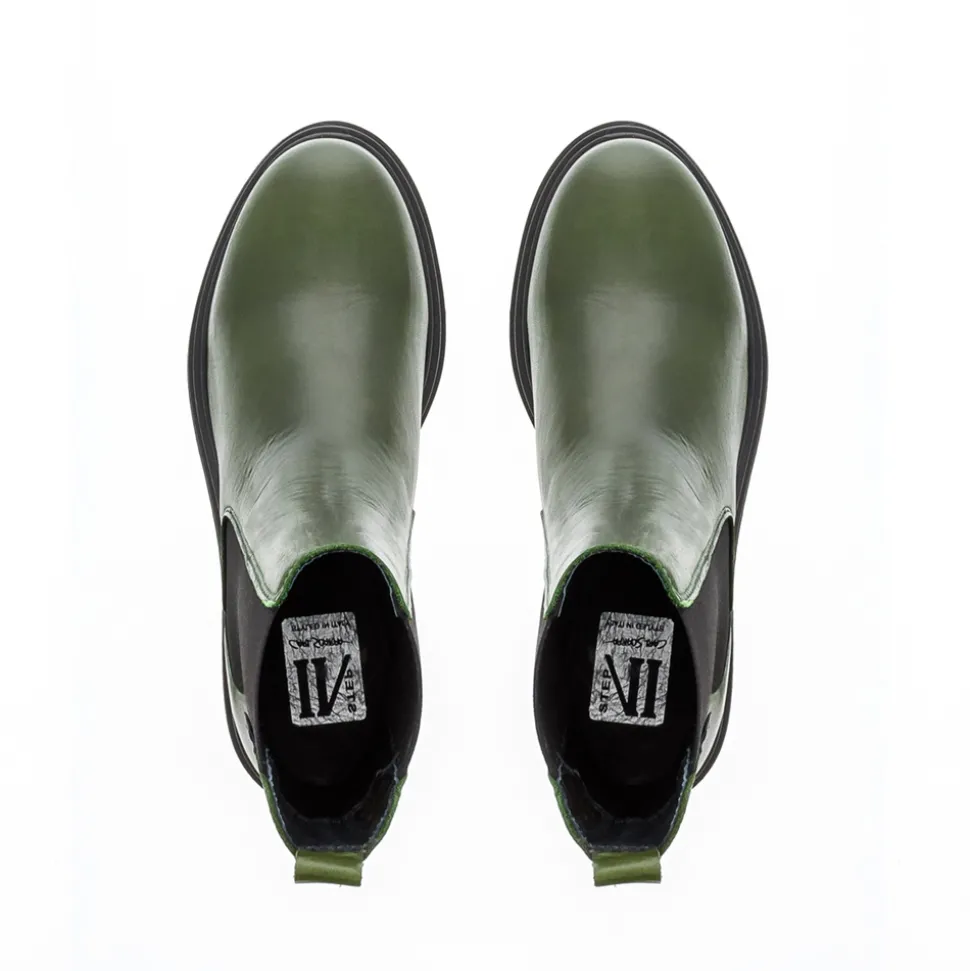 Selessia Green Leather Chelsea Boots