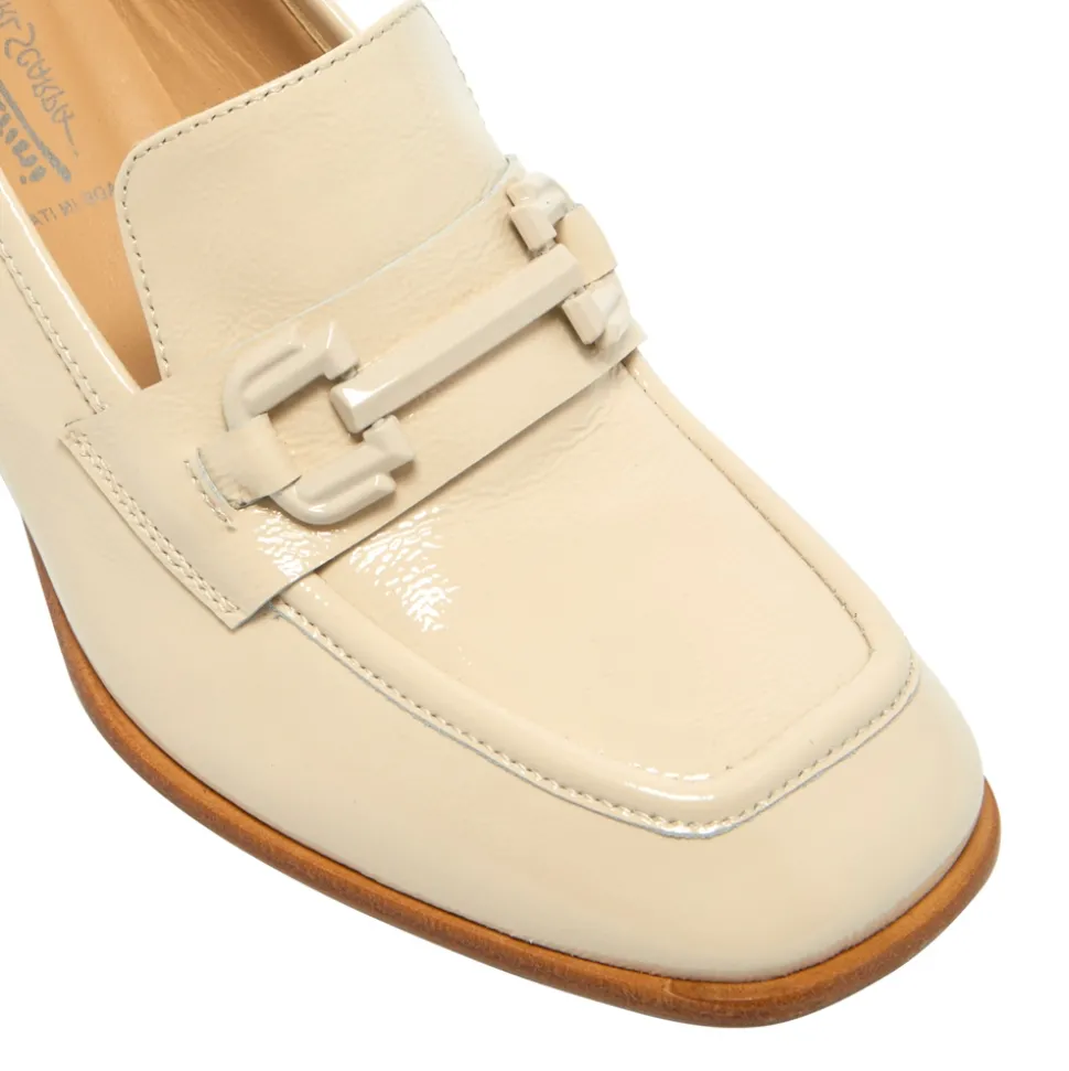 Senso Off White Leather Block Heel Loafers