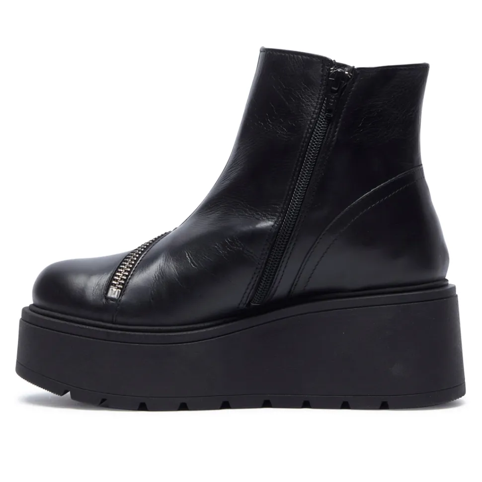 Serpentina Black Leather Ankle Boots