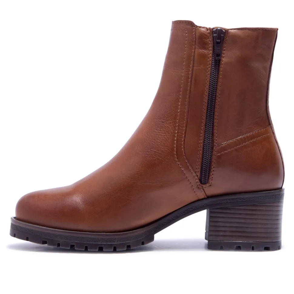 Trepani Tan Leather Ankle Boots